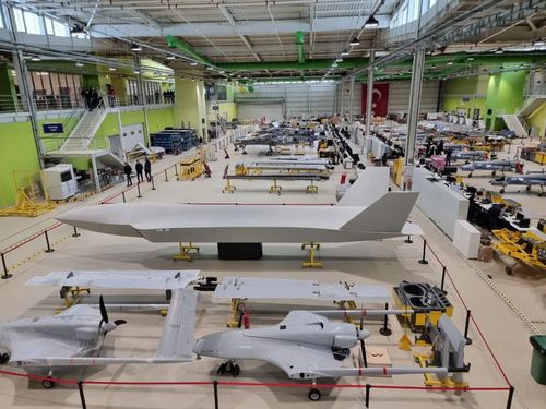 雄心勃勃 土耳其未來無人戰斗機亮相,高管表態 載人戰斗機已終結