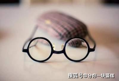 大家都知道的暴利項目 眼鏡,一天售買5副月收入一萬五
